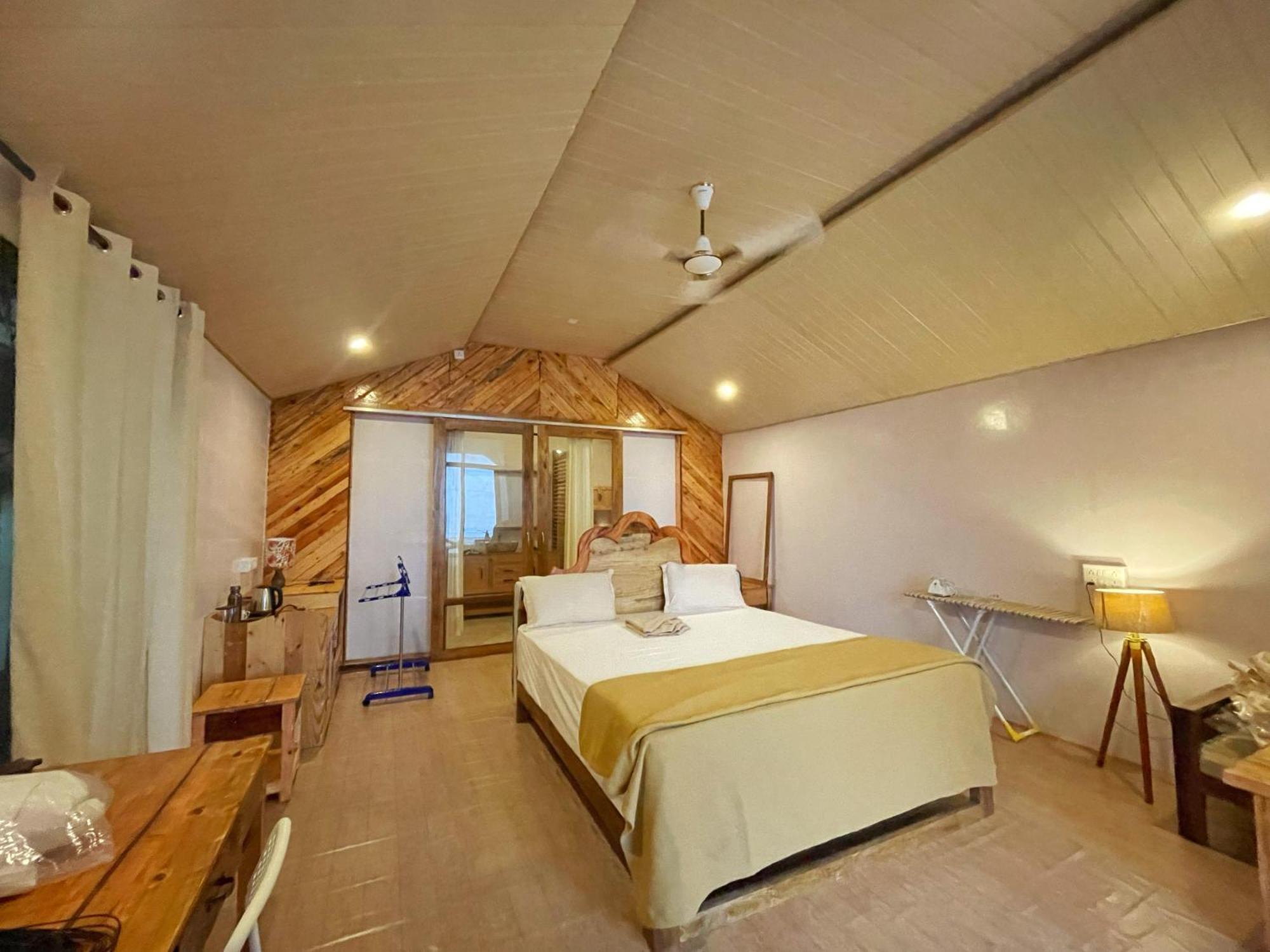 Ducknchill-Agonda Hotel ภายนอก รูปภาพ