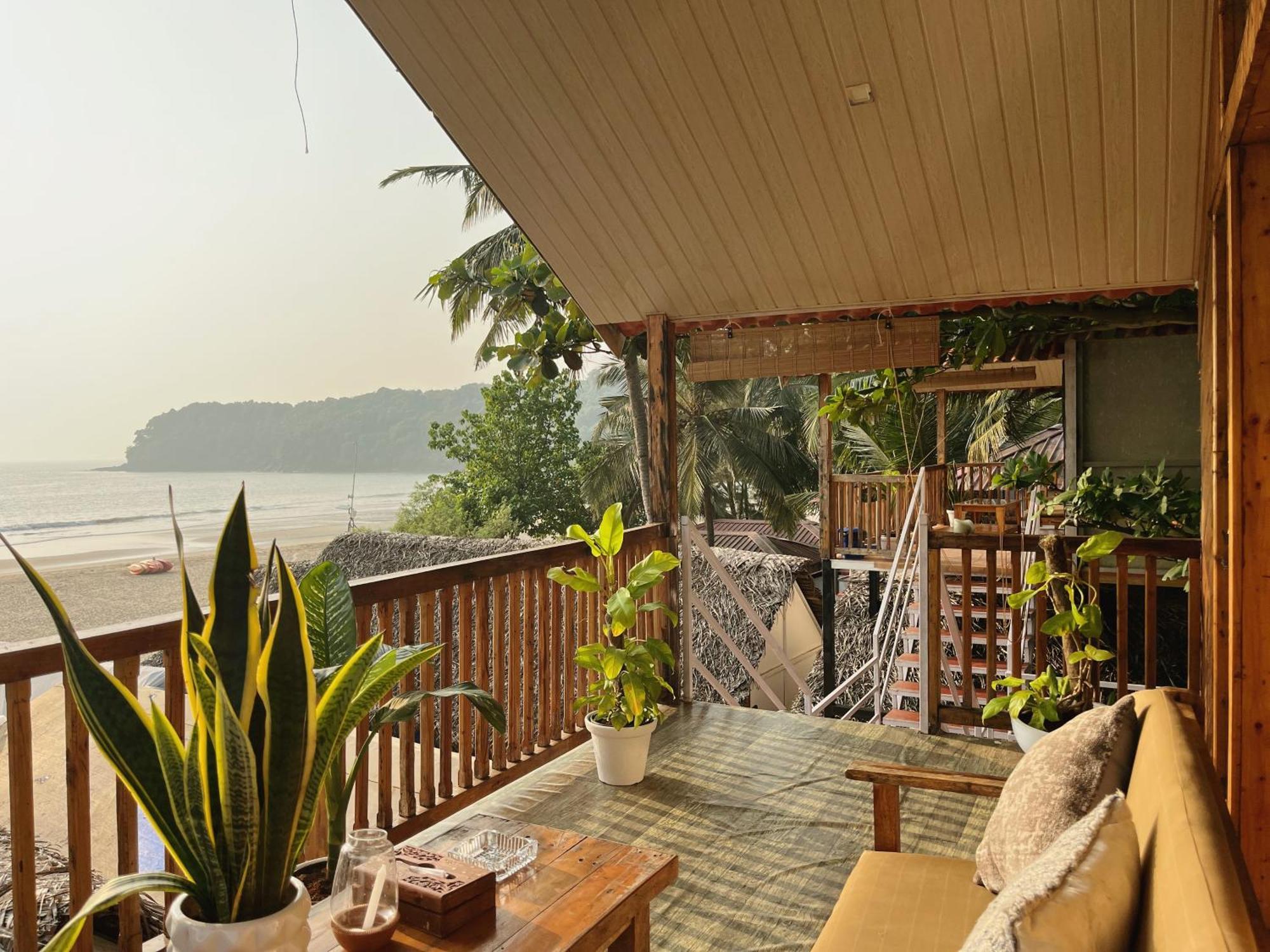 Ducknchill-Agonda Hotel ภายนอก รูปภาพ