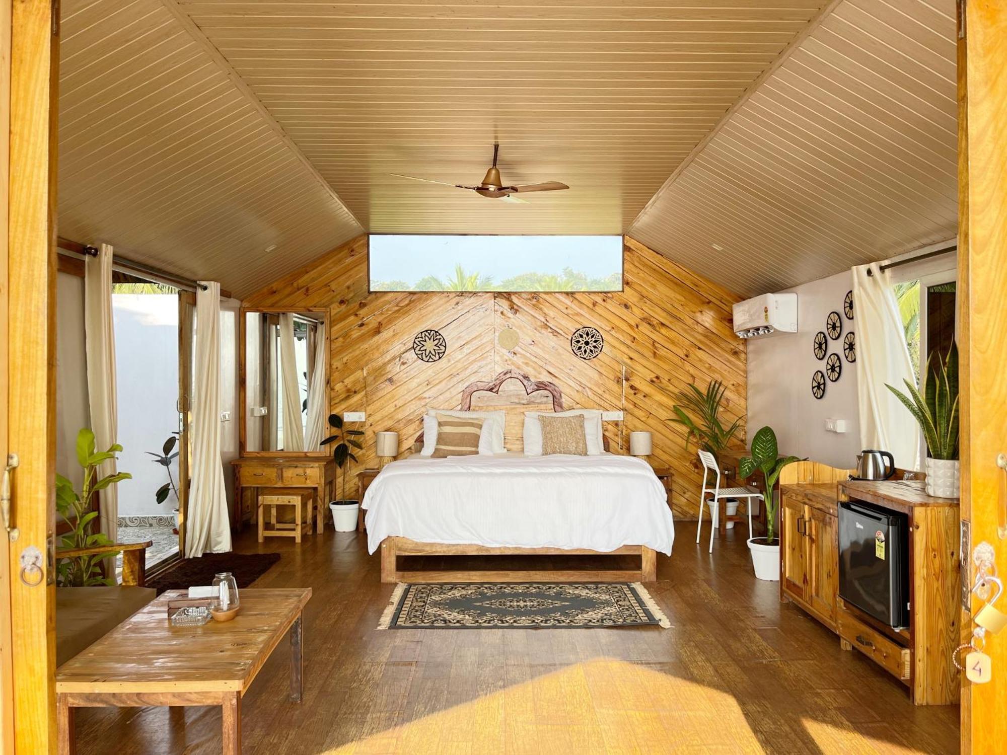 Ducknchill-Agonda Hotel ภายนอก รูปภาพ